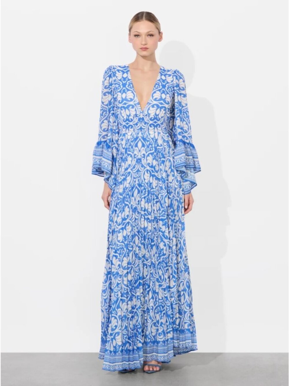 NWT Alice + Olivia Selene Pleated Maxi Dress Soiree True Blue Floral Size 8 $895 - Picture 7 of 13